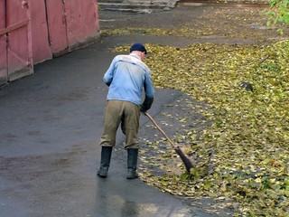 Уборка территории, вынос мусора